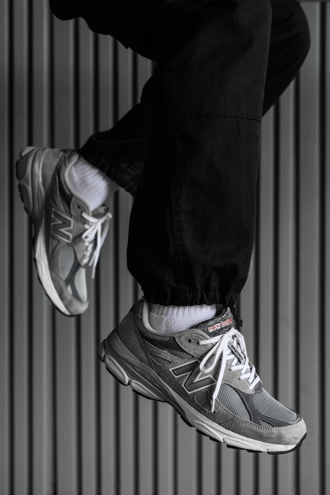 New Balance 990v3 on feet