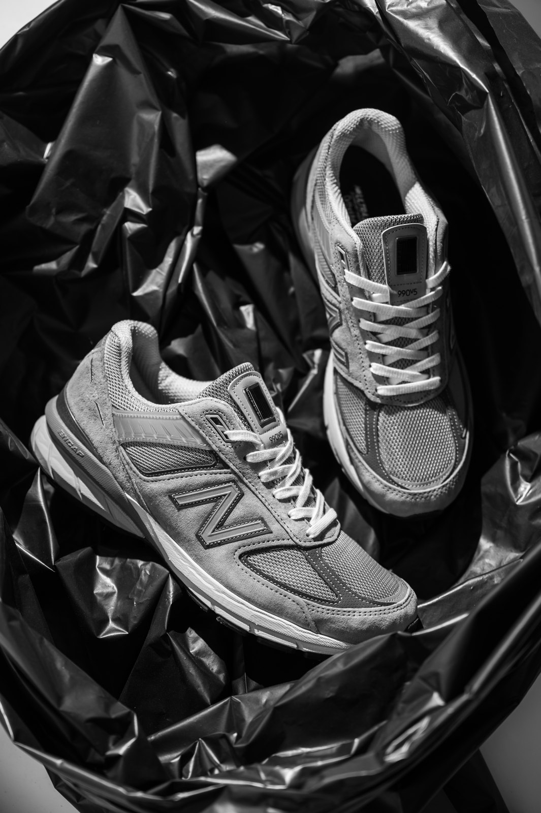 New Balance 990v5